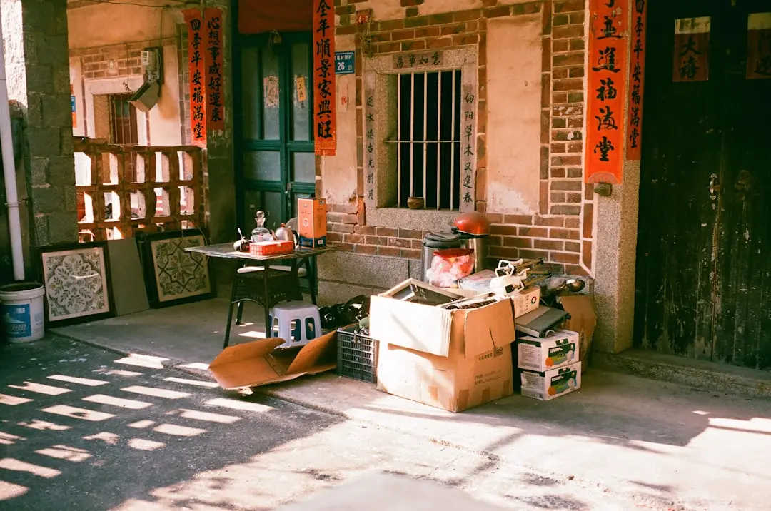 科技美容与传统美容服务的区别：深圳皮肤管理的新趋势解析
