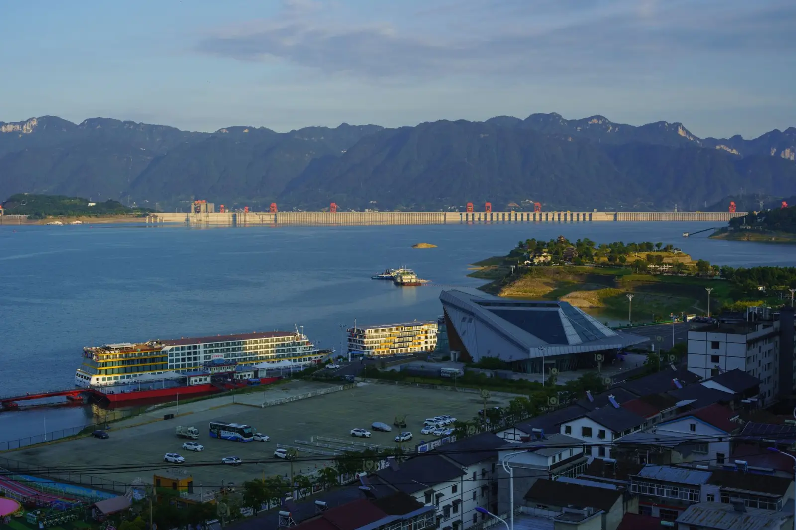 2025年深圳美容服务项目对比与选择指南